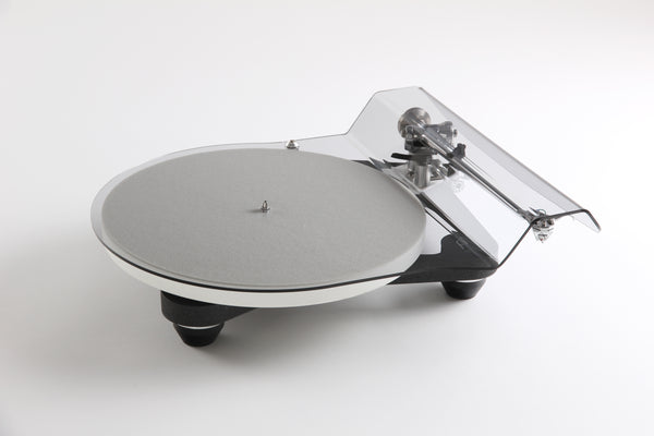 Rega Planar 10 Turntable